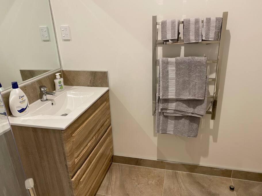 אוקלנד Otahuhu Town Centre Brand New Apartment 8B מראה חיצוני תמונה